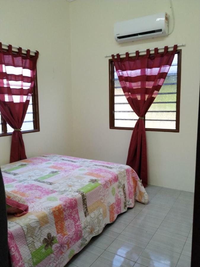 Homestay Ibu Pekan Exterior photo